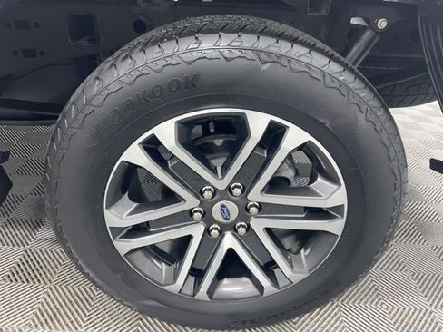 Used 2023 Ford F150 XL w/ STX Appearance Package image 9