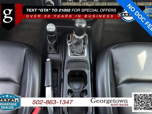 Used 2021 Jeep Wrangler Unlimited Sahara AWD/4WD image 2