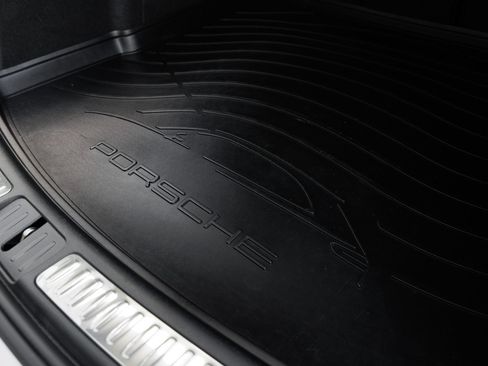 Certified 2026 Porsche Macan AWD/4WD image 29