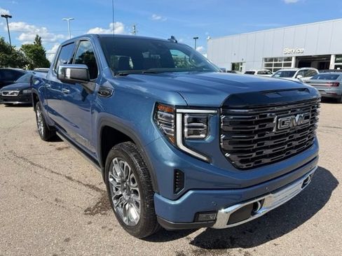 Used 2025 GMC Sierra 1500 Denali Ultimate AWD/4WD image 3