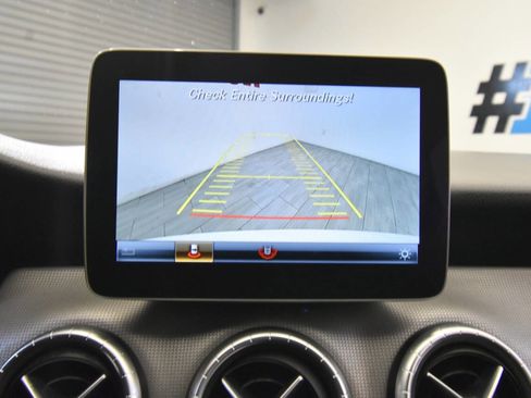 Used 2019 Mercedes-Benz CLA 250 4MATIC w/ Premium Package image 29