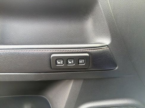 Used 2016 Toyota 4Runner Limited image 10