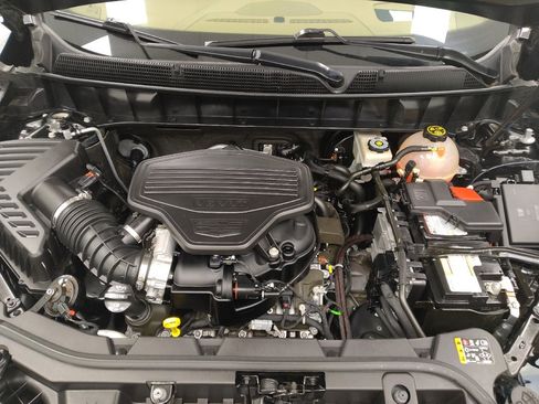 Used 2017 Cadillac XT5 Platinum w/ Driver Assist Package image 30