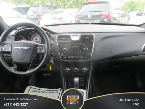 Used 2013 Chrysler 200 LX FWD image 7
