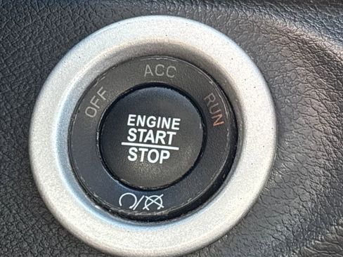 Used 2017 RAM 2500 Laramie w/ Convenience Group image 19