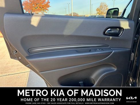 Used 2023 Dodge Durango GT image 32