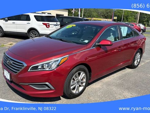 Used 2016 Hyundai Sonata SE FWD image 1