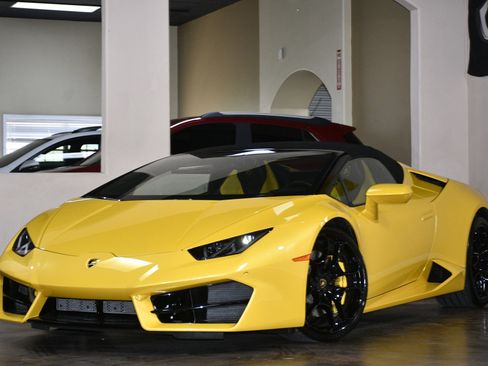 Used 2018 Lamborghini Huracan LP 580-2 image 4