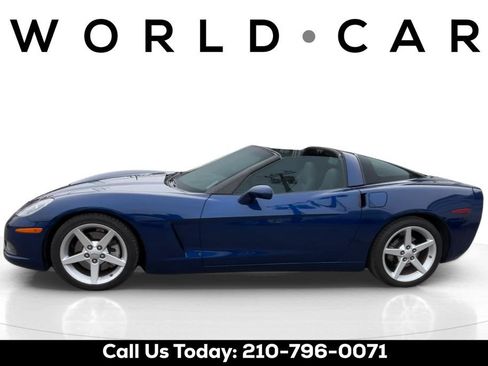 Used 2005 Chevrolet Corvette Coupe w/ Preferred Equipment Group image 4