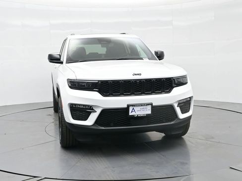 New 2025 Jeep Grand Cherokee Limited w/ Luxury Tech Group II image 3