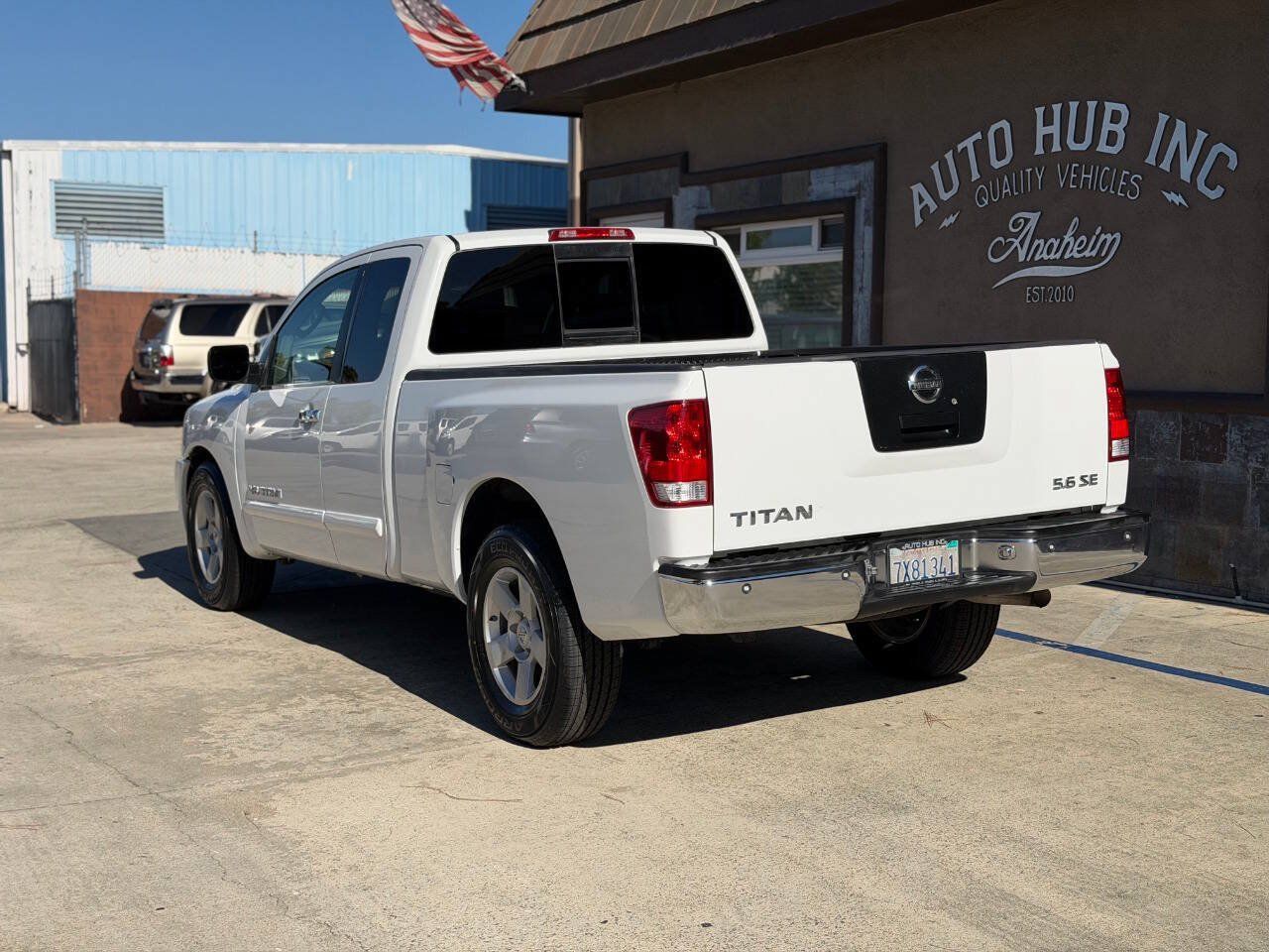 Used 2005 Nissan Titan SE RWD image 8