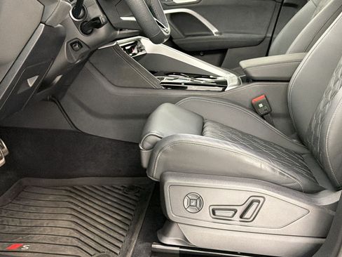 Used 2025 Audi SQ5 Prestige AWD/4WD image 5