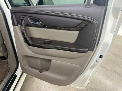 Used 2015 GMC Acadia Denali AWD/4WD image 25