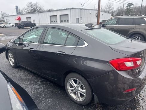 Used 2016 Chevrolet Cruze LT w/ Convenience Package image 5