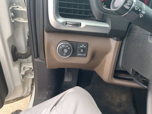 Used 2015 GMC Acadia SLT w/ Open Road Package image 16