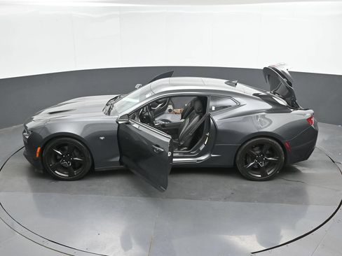 Used 2016 Chevrolet Camaro SS RWD image 52