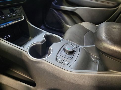 Used 2020 GMC Terrain SLT FWD image 26