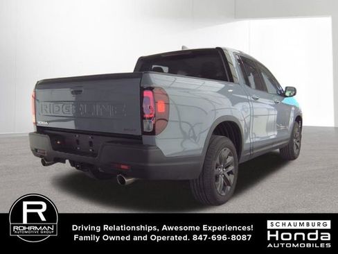 Used 2024 Honda Ridgeline Sport image 2
