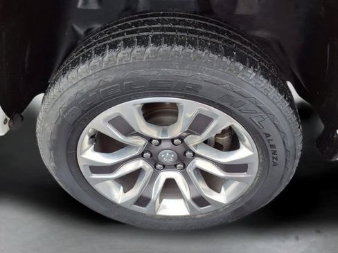 Used 2022 RAM 1500 Limited AWD/4WD image 8