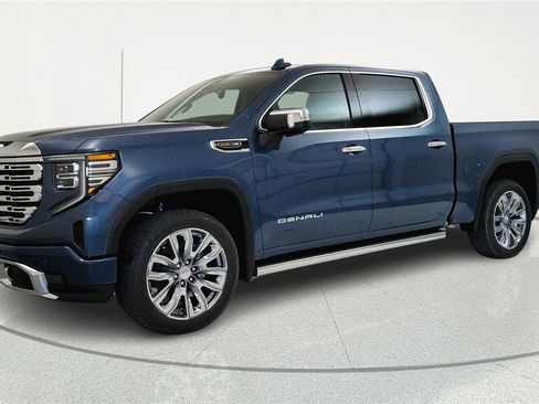 New 2026 GMC Sierra 1500 Denali w/ Denali Reserve Package AWD/4WD image 2
