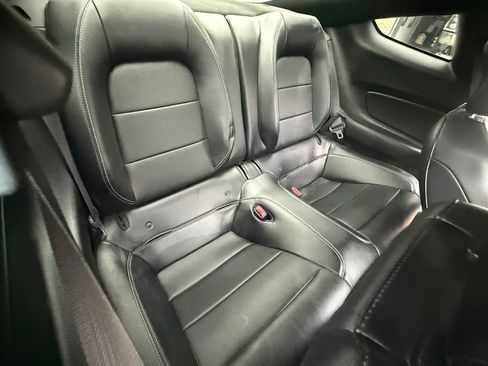 Used 2017 Ford Mustang GT Premium w/ GT Performance Package RWD image 19