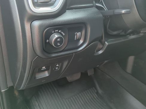 Used 2022 RAM 1500 Big Horn AWD/4WD image 15