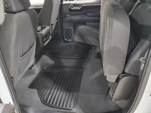 Used 2022 Chevrolet Silverado 1500 LT w/ Z71 Off-Road Package AWD/4WD image 24