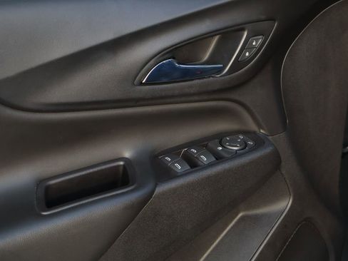 Certified 2020 Chevrolet Equinox LT image 18