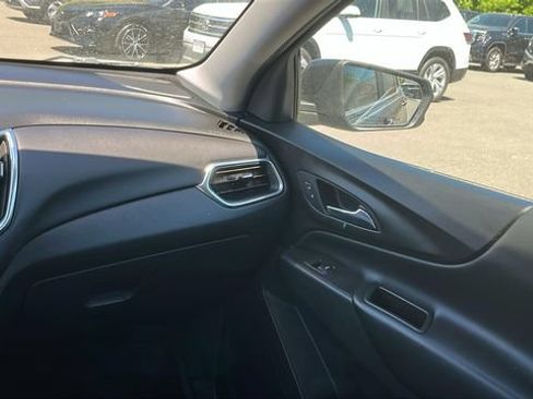 Used 2022 Chevrolet Equinox LT AWD/4WD image 22