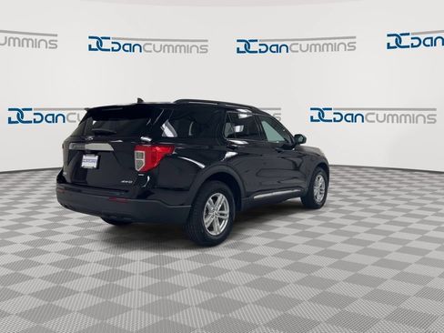 Used 2023 Ford Explorer XLT AWD/4WD image 8