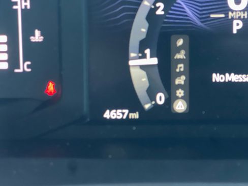 Used 2025 Toyota Tacoma SR5 image 21