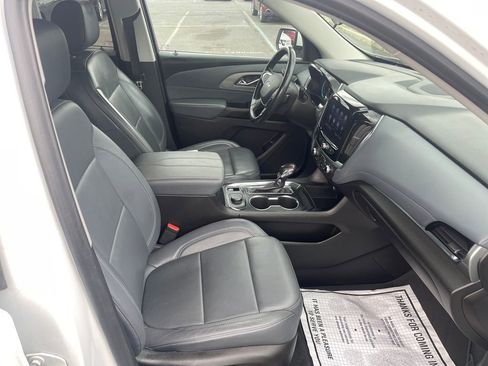 Used 2021 Chevrolet Traverse LT AWD/4WD image 34