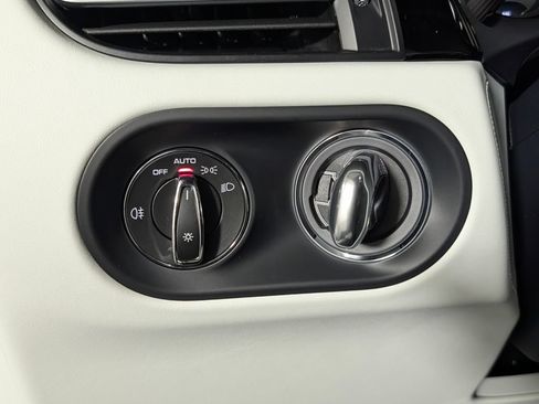 New 2026 Porsche Macan AWD/4WD image 35