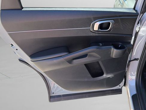 Used 2025 Kia Sorento S w/ Panoramic Sunroof Package FWD image 15