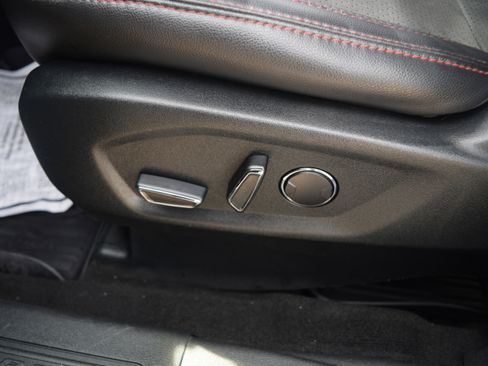 Used 2018 Ford Explorer XLT w/ Equipment Group 202A image 21