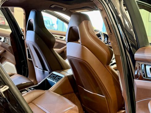 Used 2018 Porsche Panamera Turbo image 54
