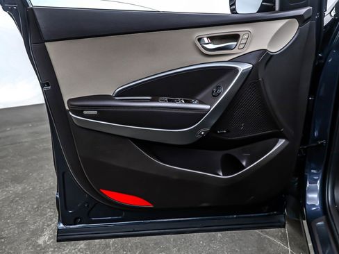 Used 2018 Hyundai Santa Fe Sport image 20