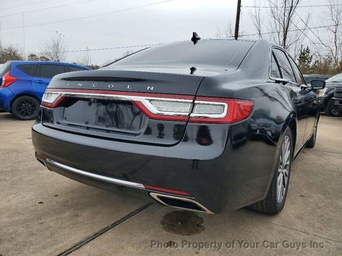Used 2018 Lincoln Continental Select w/ Continental Climate Package image 16