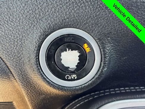 Used 2020 Dodge Challenger SXT RWD image 16