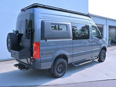 Used 2025 Mercedes-Benz Sprinter 2500 image 9