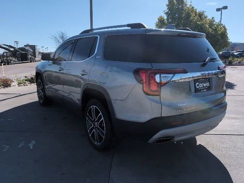Used 2023 GMC Acadia SLT w/ Technology Package FWD image 6