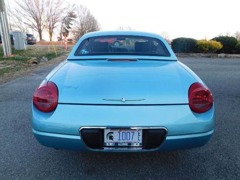 Used 2002 Ford Thunderbird Deluxe image 9