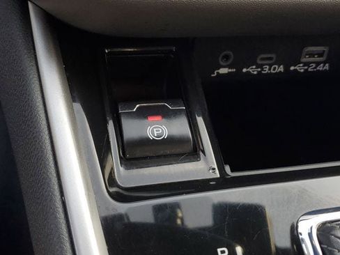 Certified 2024 Subaru Outback Onyx Edition image 32