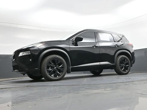 Used 2023 Nissan Rogue SV w/ SV Premium B Package FWD image 44