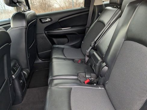 Used 2018 Dodge Journey Crossroad w/ Driver Convenience Group image 18