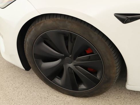 Used 2023 Tesla Model S Plaid AWD/4WD image 37