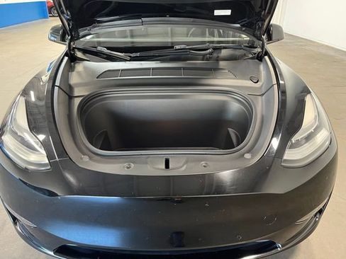 Used 2022 Tesla Model Y Long Range AWD/4WD image 9