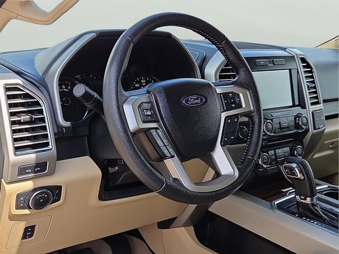 Used 2015 Ford F150 Lariat w/ Equipment Group 501A Mid AWD/4WD image 15
