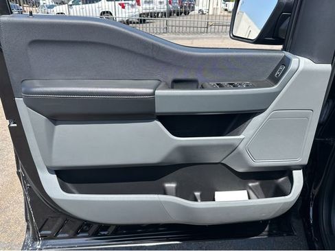 Used 2023 Ford F150 XLT RWD image 5
