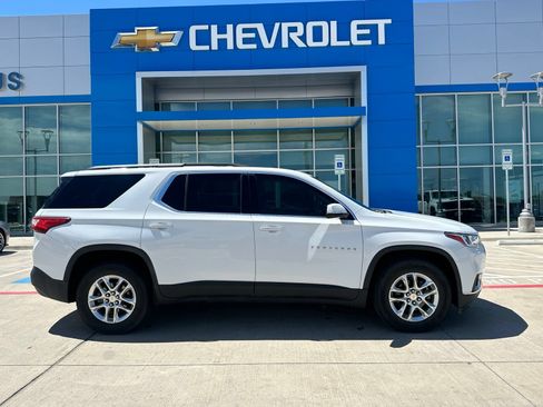Used 2019 Chevrolet Traverse LT FWD image 8
